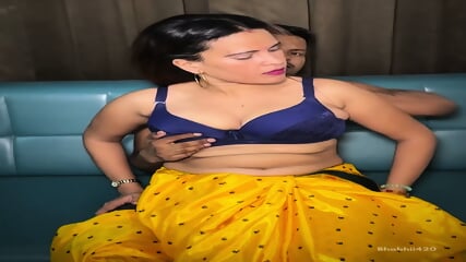 Romantic Sex With Married Indian Bhabhi Fucking