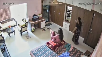 ð¥ðSexy Daughter And her Big Ass Indian Mother Changing Clothes CCTV Cam Recorded ð¥µð¥°