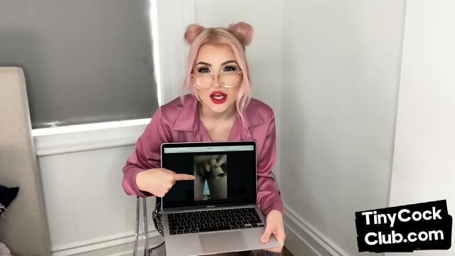 Cute bae in glasses commeting small dick