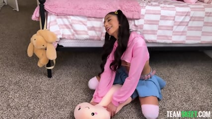 Pervy Pillow Humping Stepdaughter Sona