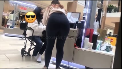 dickflash encoxada grope cum