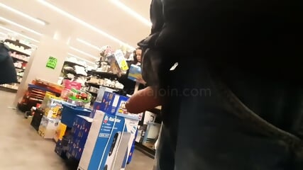 dickflash encoxada grope cum