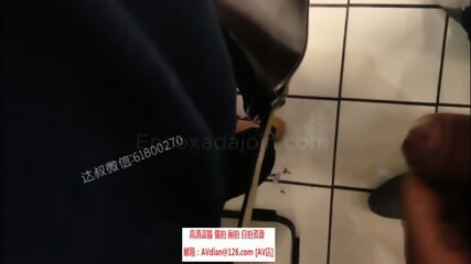 dickflash encoxada grope cum