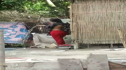 Neighbor girl nude bath caught on hidden cam