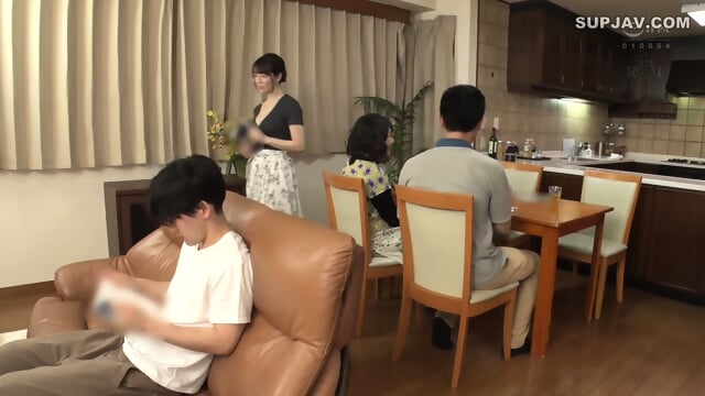 Sister In Law Non Ohana Secretly Cowgirls Guy On Sofa In Front Of His Parents