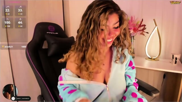 Teen Camgirl