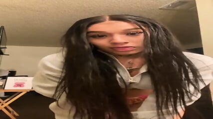 Teen: Her Google drive folder, 1220 videos => https://rentry.co/zf2sghns