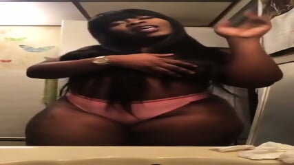 Boobs: Her google drive folder, 557 videos => https://rentry.co/v6io7mmk