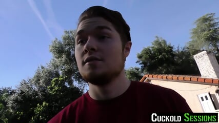 Cuckold Sessions - Hot Petite Blonde Babe Loves Getting Spitroasted In Front Of Her Cuck Bf - Chloe Cherry  lesbians