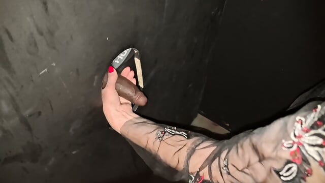 Granny Visits The Gloryhole