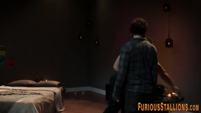 Shlong sucking bear cums