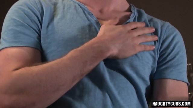Muscle gay oral sex with cumshot