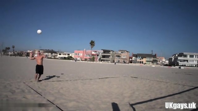 Muscle gay oral sex with cumshot