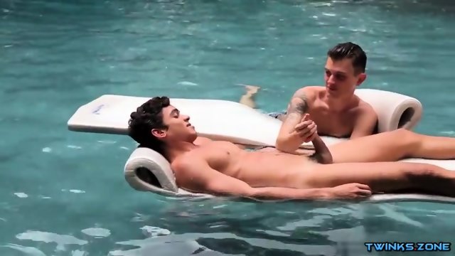 Latin twink anal sex with cumshot