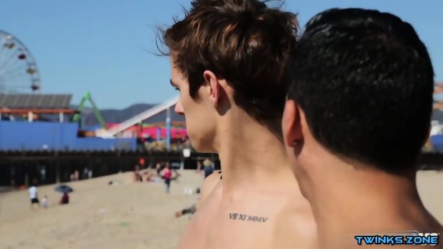 Muscle twink anal sex and facial