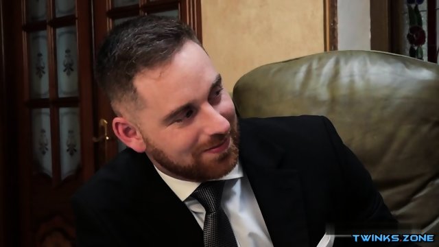 Muscle son fetish and cumshot