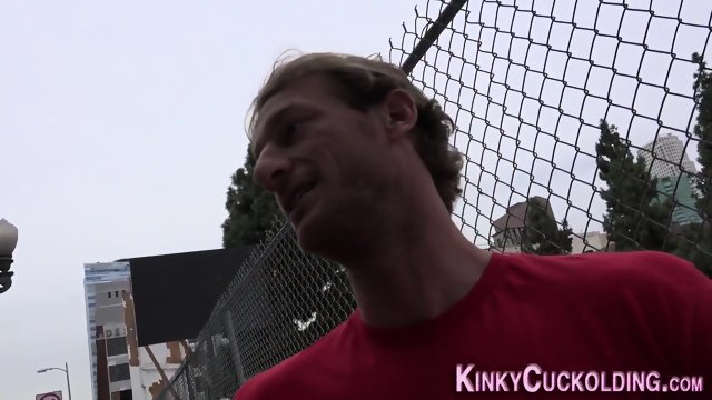 Slutty wife sucking bbc