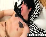 Emo Twink Pornstar Kevin Nash Tugging On His Dick