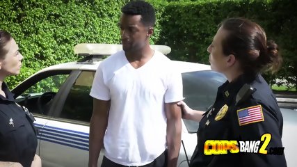 Black Criminal Is Apprehended For Having A Suspended License