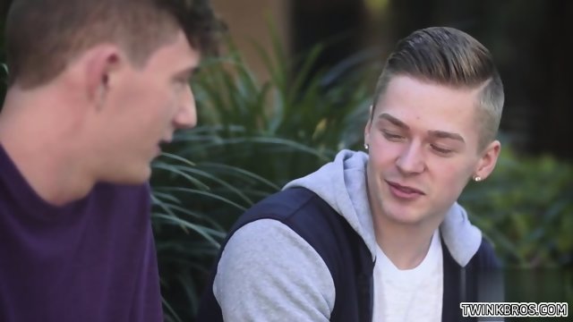 Big dick twink anal sex and facial