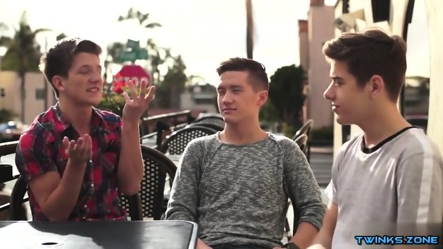 Hot twink bukkake and facial