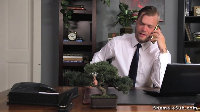 Tanned tranny anal fucks fucked up boss