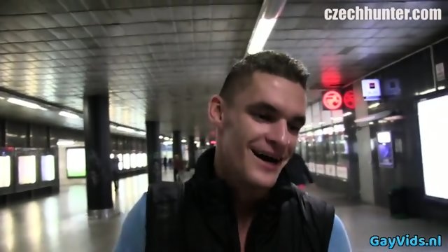 Big dick gay oral sex with facial