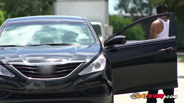 Gay officers set up a bait car to catch a horny black suspect
