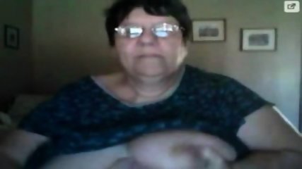 Fat Novice Grandmother While In The Webcam R20