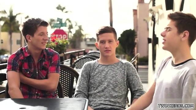 Hot twink bukkake and facial
