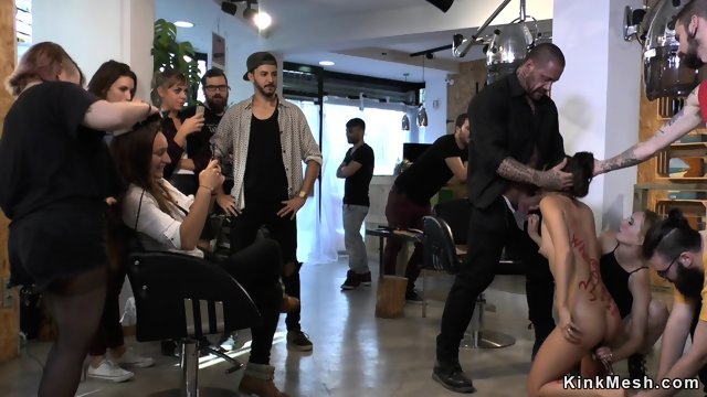 Brunette slut banged at hairdressers