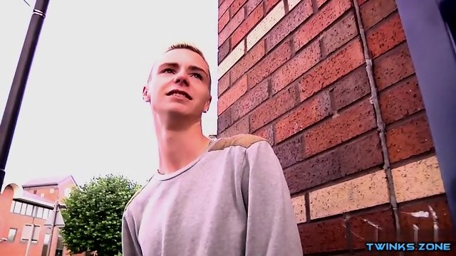 Big dick twinks threesome and cumshot