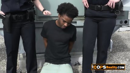 They Trap This Black Guy In A Rooftop And Make Him Confess