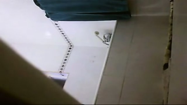 Sexy Girl Exposed In Shower Time By Hidden Camera
