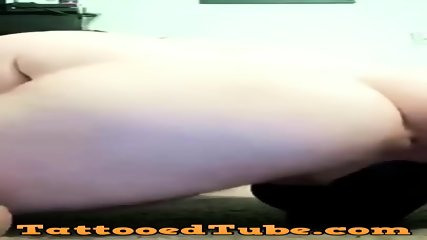 Amateur Homemade Tattoo Suice Girl MASSIVE DILDO RIDING