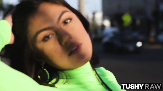 TUSHYRAW Emily And Kendra Love Gaping Together