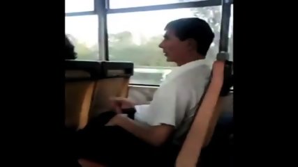 Pillada Masturbándose En El Bus
