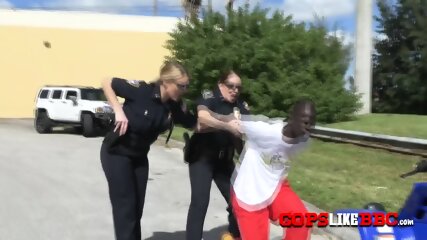 Fat Horny Blondie Cop Obligates A Black Dude To Lick Her Pussy Before Fucking Her With His Big Cock