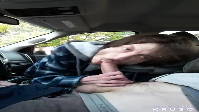 sucking a vocal 23yo dick