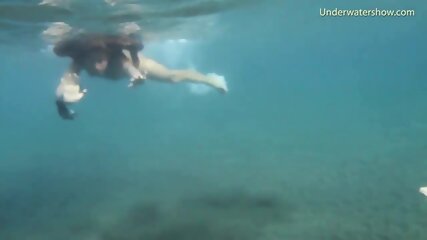 teen, swimming, underwater, brunette