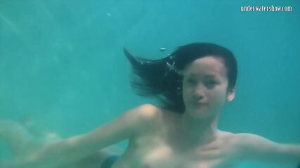 Super Hot Underwater Swimming Babe Rusalka