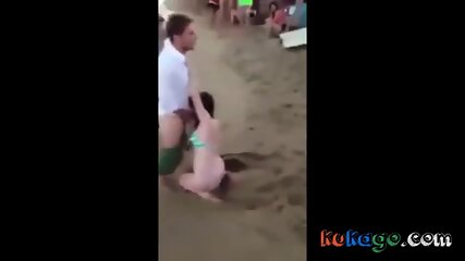 beach blowjob, on beach, beach party, public nudity