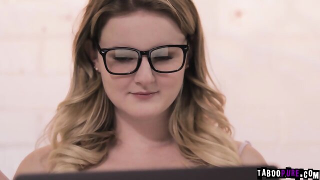 Eliza deal with Seth to give away her virginity