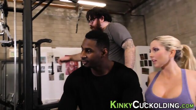 Pussy fingered and licked cuckolding milf