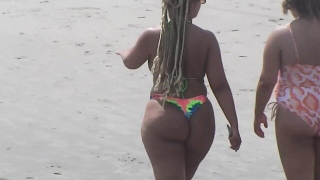 Beach girl video .212