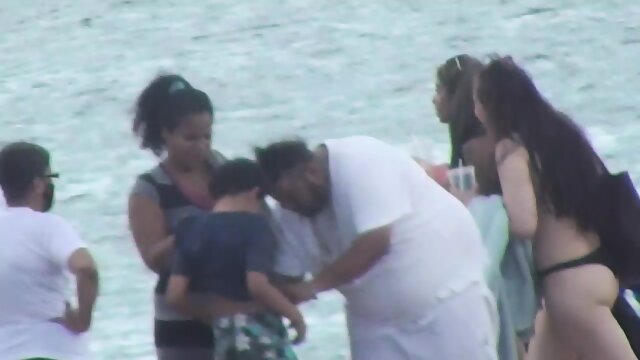 Beach girl video .240