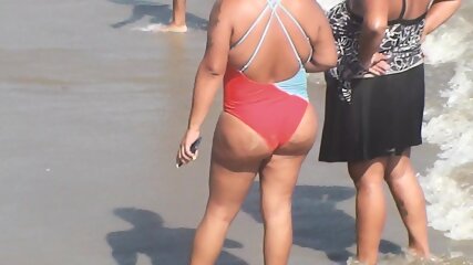 big ass, public, outdoor, amateur