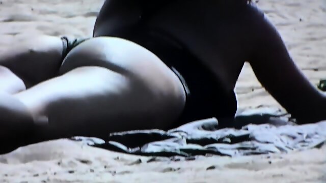 2020 Beach girls videos vol .80