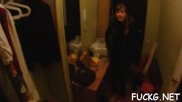 Stupendous cutie Alice gets her pussy banged