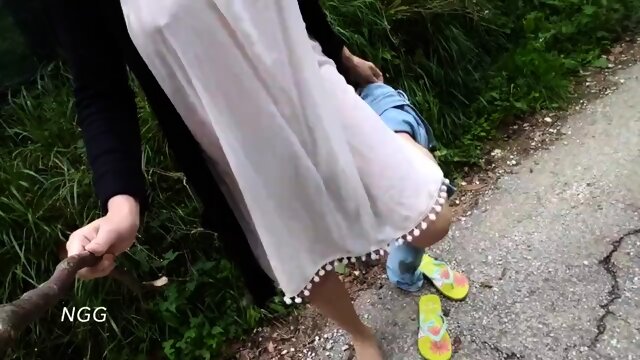 Leaving my Clothes and Touching Myself on a Public Trai